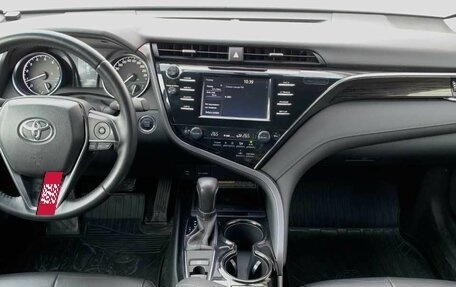 Toyota Camry, 2019 год, 2 845 000 рублей, 20 фотография