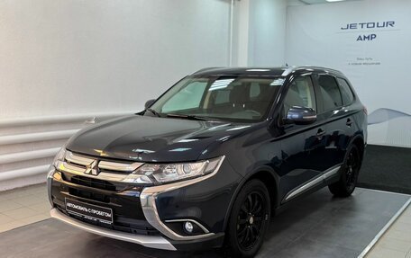 Mitsubishi Outlander III рестайлинг 3, 2018 год, 1 750 000 рублей, 1 фотография