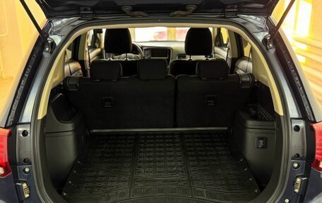 Mitsubishi Outlander III рестайлинг 3, 2018 год, 1 750 000 рублей, 12 фотография