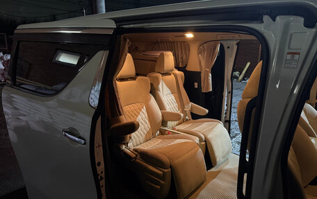 Toyota Alphard III, 2018 год, 3 999 999 рублей, 14 фотография