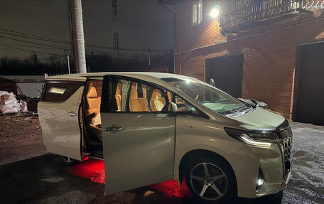 Toyota Alphard III, 2018 год, 3 999 999 рублей, 13 фотография