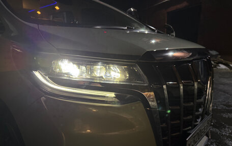 Toyota Alphard III, 2018 год, 3 999 999 рублей, 8 фотография