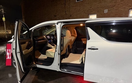 Toyota Alphard III, 2018 год, 3 999 999 рублей, 12 фотография