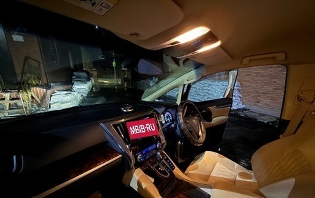 Toyota Alphard III, 2018 год, 3 999 999 рублей, 22 фотография