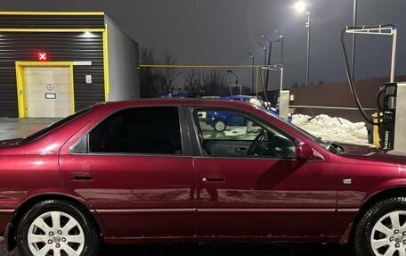 Toyota Camry, 1998 год, 549 000 рублей, 2 фотография