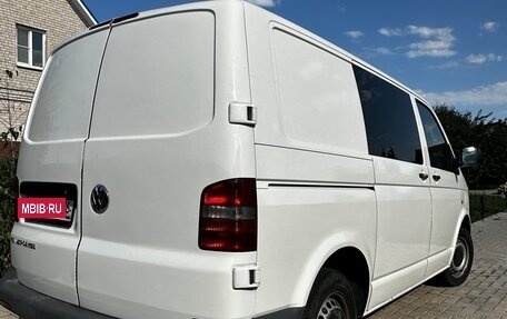 Volkswagen Transporter T5 рестайлинг, 2004 год, 700 000 рублей, 4 фотография