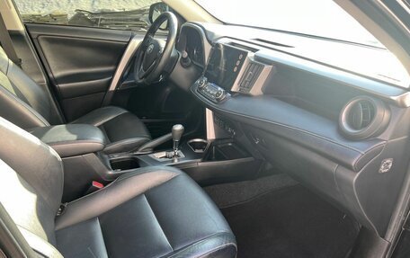 Toyota RAV4, 2017 год, 2 674 000 рублей, 13 фотография