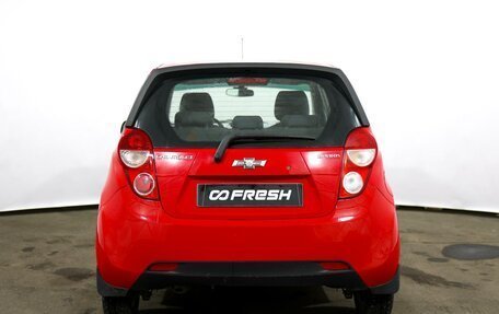 Chevrolet Spark III, 2013 год, 640 000 рублей, 5 фотография