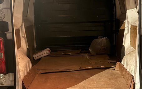 Peugeot Expert, 2017 год, 1 220 000 рублей, 8 фотография