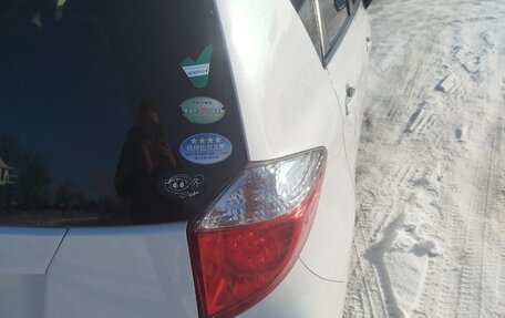 Toyota Ractis II, 2011 год, 750 000 рублей, 10 фотография