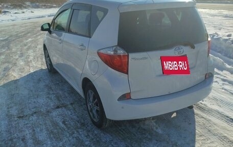Toyota Ractis II, 2011 год, 750 000 рублей, 3 фотография