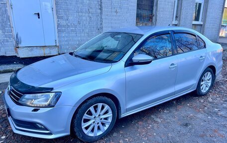 Volkswagen Jetta VI, 2015 год, 1 130 000 рублей, 2 фотография