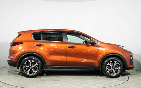 KIA Sportage IV рестайлинг, 2020 год, 2 300 000 рублей, 4 фотография