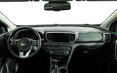 KIA Sportage IV рестайлинг, 2020 год, 2 300 000 рублей, 13 фотография