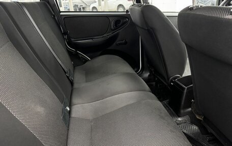 Chevrolet Niva I рестайлинг, 2017 год, 760 000 рублей, 14 фотография