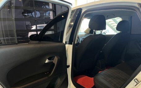 Volkswagen Polo VI (EU Market), 2018 год, 1 275 000 рублей, 24 фотография