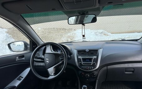 Hyundai Solaris II рестайлинг, 2014 год, 550 000 рублей, 11 фотография