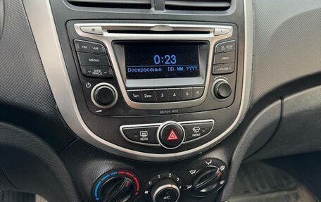 Hyundai Solaris II рестайлинг, 2014 год, 550 000 рублей, 12 фотография