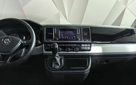 Volkswagen Multivan T6 рестайлинг, 2015 год, 3 647 000 рублей, 15 фотография