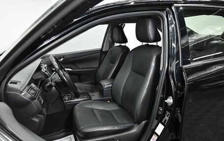 Toyota Camry, 2016 год, 1 695 000 рублей, 6 фотография