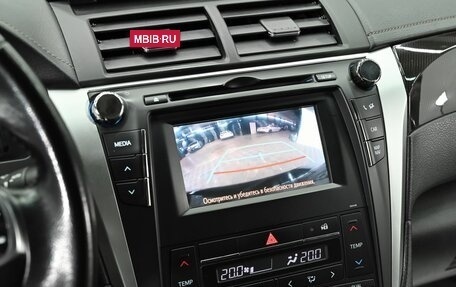 Toyota Camry, 2016 год, 1 695 000 рублей, 10 фотография