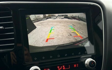 Mitsubishi Outlander III рестайлинг 3, 2021 год, 2 499 000 рублей, 16 фотография