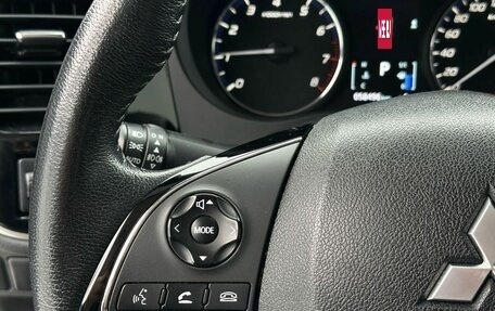 Mitsubishi Outlander III рестайлинг 3, 2021 год, 2 499 000 рублей, 13 фотография