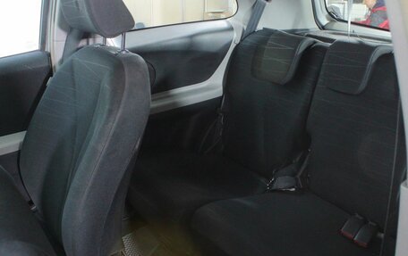 Toyota Yaris III рестайлинг, 2008 год, 529 000 рублей, 17 фотография