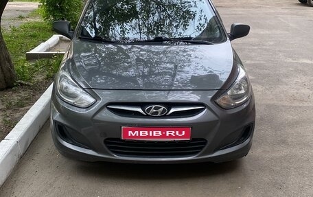 Hyundai Solaris II рестайлинг, 2011 год, 490 000 рублей, 1 фотография