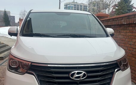 Hyundai H-1 II рестайлинг, 2019 год, 5 500 000 рублей, 1 фотография
