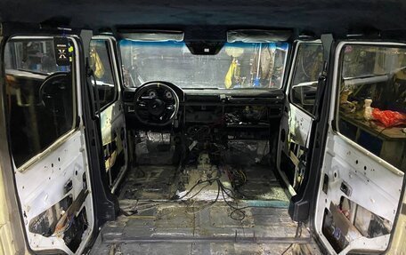 Mercedes-Benz G-Класс W463 рестайлинг _ii, 1982 год, 1 250 000 рублей, 14 фотография