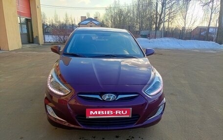 Hyundai Solaris II рестайлинг, 2013 год, 850 000 рублей, 1 фотография