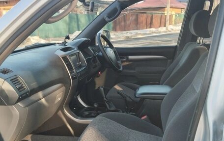 Toyota Land Cruiser Prado 120 рестайлинг, 2003 год, 1 950 000 рублей, 6 фотография