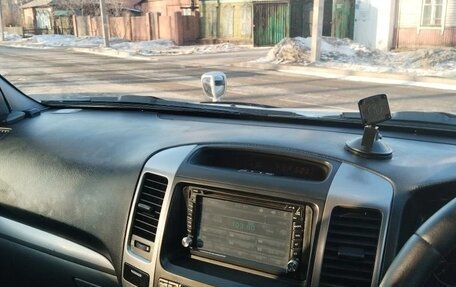 Toyota Land Cruiser Prado 120 рестайлинг, 2003 год, 1 950 000 рублей, 7 фотография