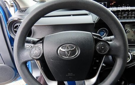 Toyota Prius IV XW50, 2021 год, 2 307 000 рублей, 6 фотография