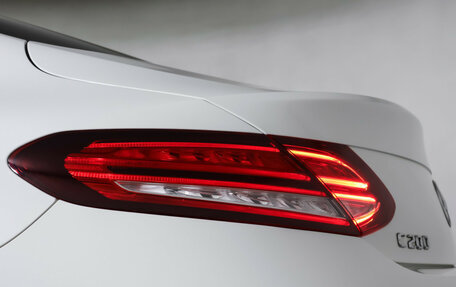 Mercedes-Benz C-Класс, 2018 год, 3 329 000 рублей, 24 фотография