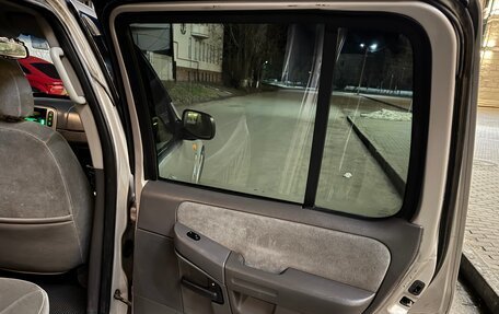 Ford Explorer III, 2005 год, 800 000 рублей, 16 фотография