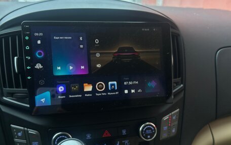 Hyundai H-1 II рестайлинг, 2019 год, 5 500 000 рублей, 4 фотография