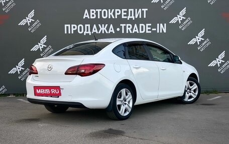 Opel Astra J, 2013 год, 1 050 000 рублей, 8 фотография