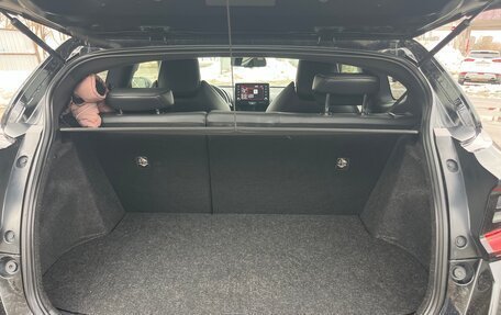 Toyota Yaris, 2021 год, 4 300 000 рублей, 15 фотография