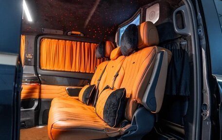 Mercedes-Benz V-Класс, 2022 год, 9 900 000 рублей, 31 фотография