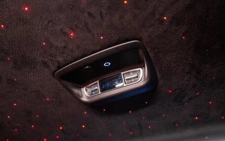 Mercedes-Benz V-Класс, 2022 год, 9 900 000 рублей, 35 фотография