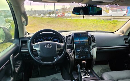 Toyota Land Cruiser 200, 2008 год, 2 590 000 рублей, 6 фотография