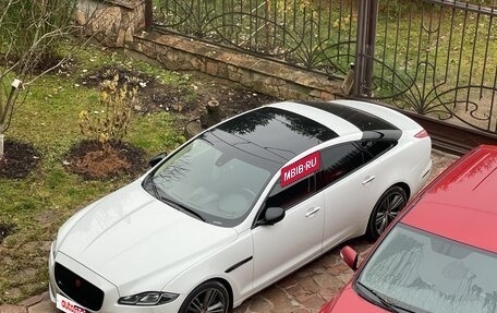 Jaguar XJ IV (X351), 2010 год, 2 048 000 рублей, 5 фотография