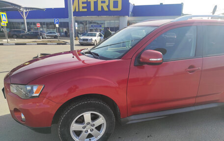 Mitsubishi Outlander III рестайлинг 3, 2010 год, 840 000 рублей, 3 фотография