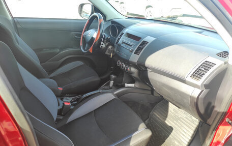 Mitsubishi Outlander III рестайлинг 3, 2010 год, 840 000 рублей, 8 фотография