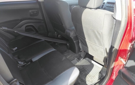 Mitsubishi Outlander III рестайлинг 3, 2010 год, 840 000 рублей, 9 фотография