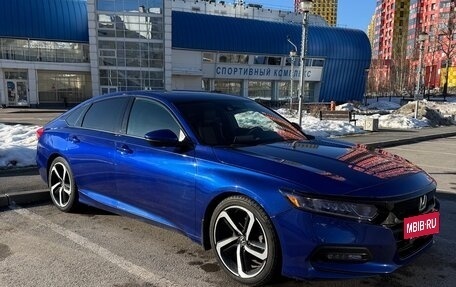 Honda Accord IX рестайлинг, 2017 год, 2 360 000 рублей, 2 фотография
