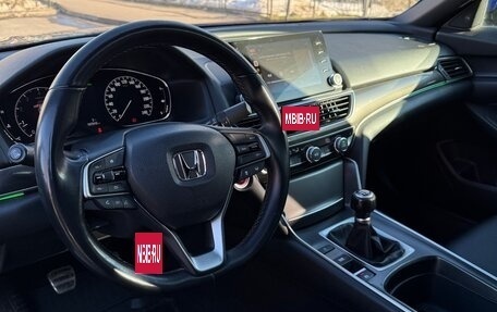 Honda Accord IX рестайлинг, 2017 год, 2 360 000 рублей, 18 фотография