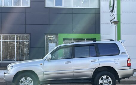 Toyota Land Cruiser 100 рестайлинг 2, 2006 год, 1 700 000 рублей, 8 фотография